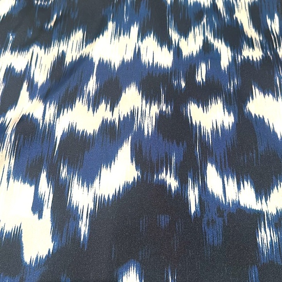 Express Lace-strapped, Patterned Cami - Picture 3 of 4